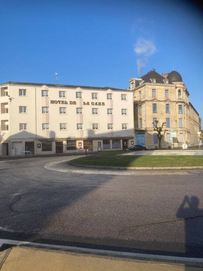 Hotel De La Gare بار لو دوك المظهر الخارجي الصورة